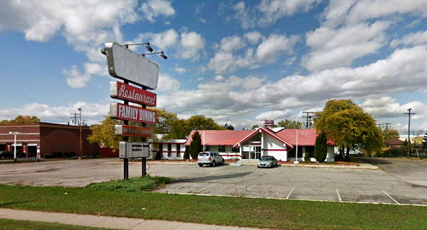 Big Boy Restaurants (Elias Brothers, Elias Bros) - Oak Park - 13400 W 8 Mile Rd (newer photo)